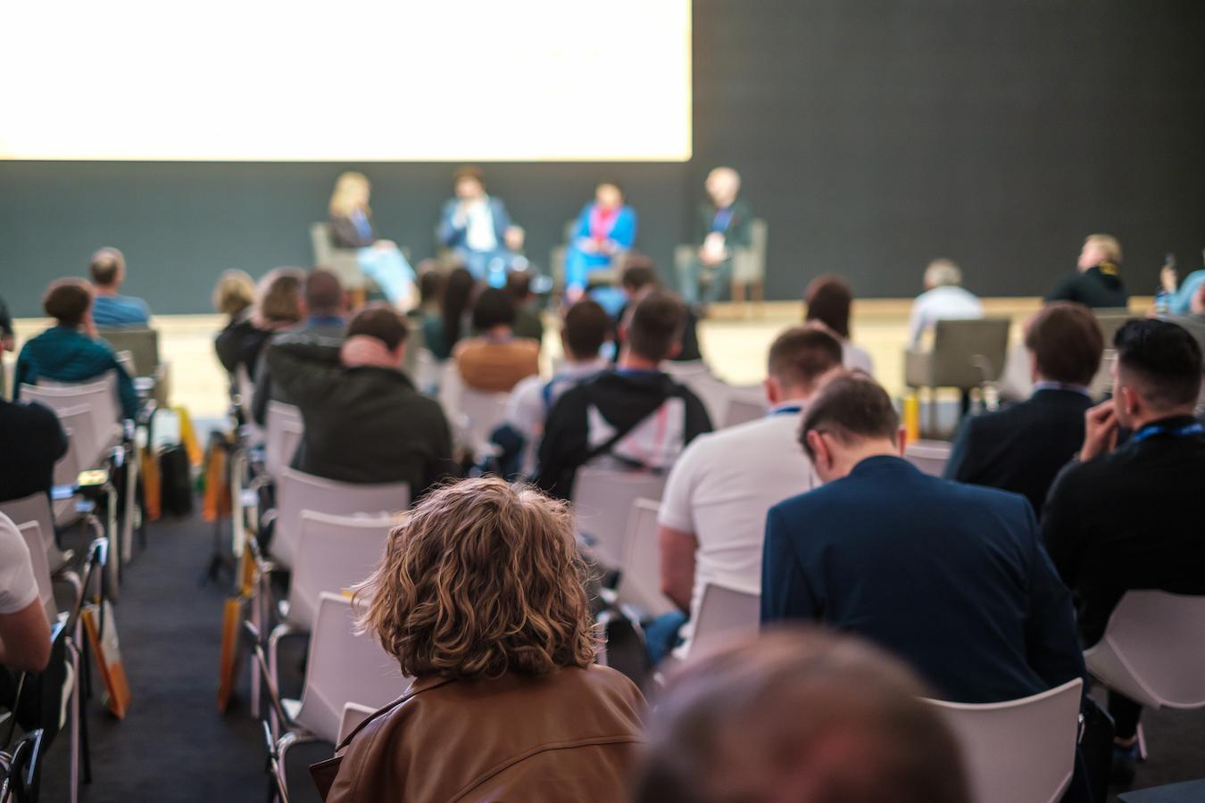 What Does A Moderator Do